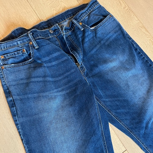 Levi’s 541 Jeans - Picture 5 of 5